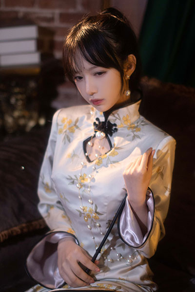 深度剖析Shika小鹿鹿：笑颜女神的魅力与作品-玩偶屋