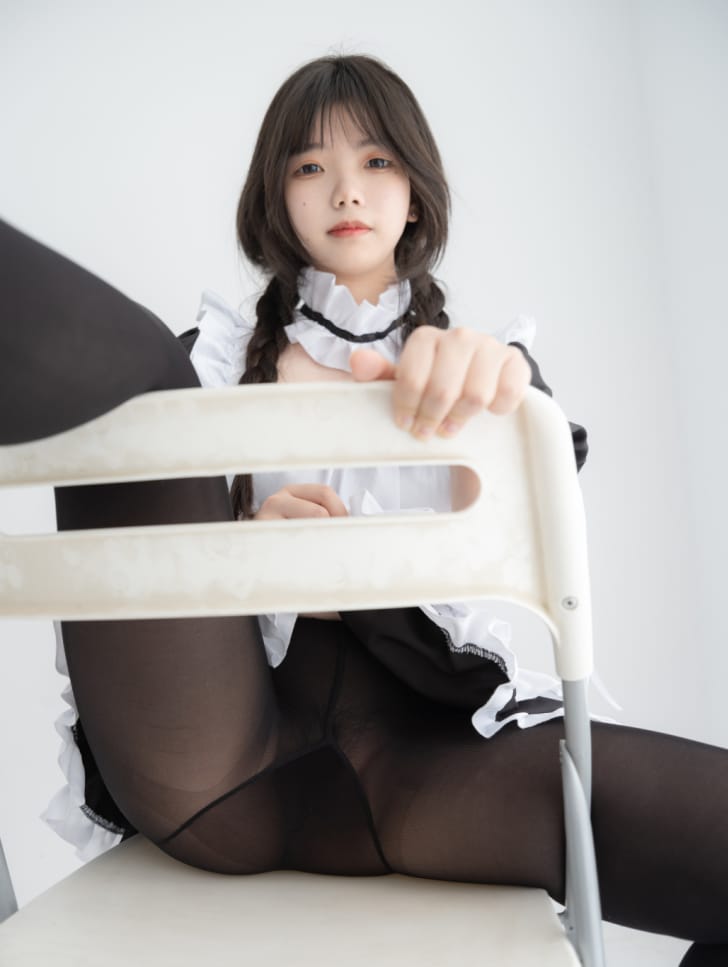 紧急企划 内部 奶昔 – 黑丝女仆[50P-823M]VIP-森女部落