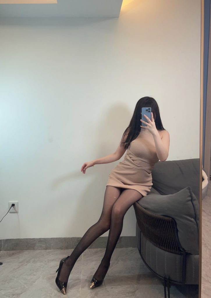 Tina很妖孽呀 – NO.34 黑丝足控[26P2V-76MB]-玩偶屋