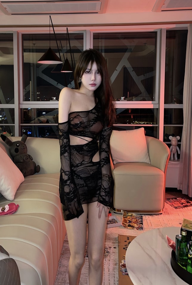 奔跑的晶螺儿-透视蕾丝装 [26P3V-175MB]-森女部落